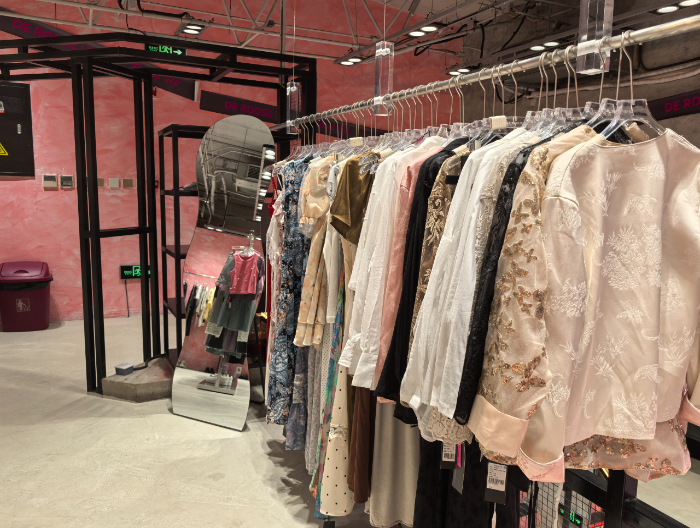 好喝好逛又出片 线下服装店开始流行"场景化"|服装店|女装|design
