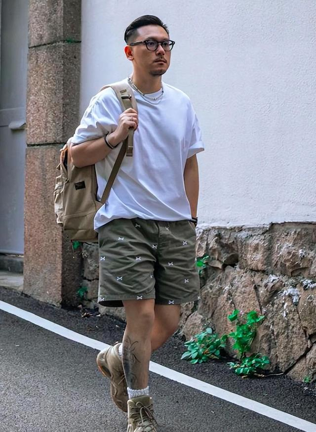 男人衣在精不在多,今夏备齐这"2衣1裤",简约百搭又时尚减龄