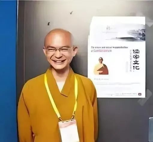 这几年,张明光出家的"龙泉寺"突然火成了"网红寺庙".