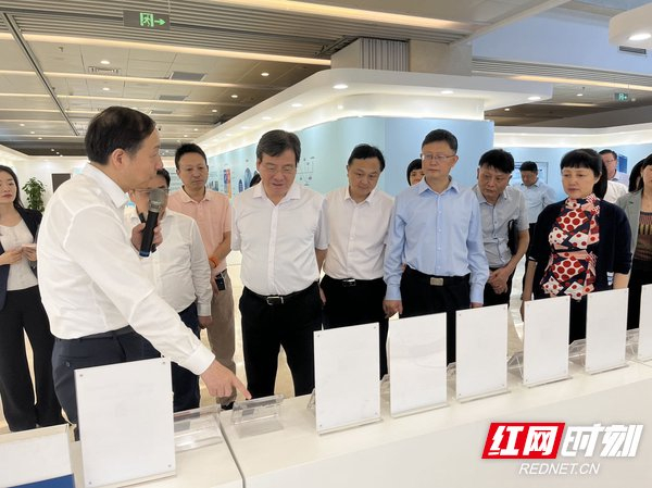 华北片区湖南商会联席会议暨湖南重点产业链招商推介会天津召开