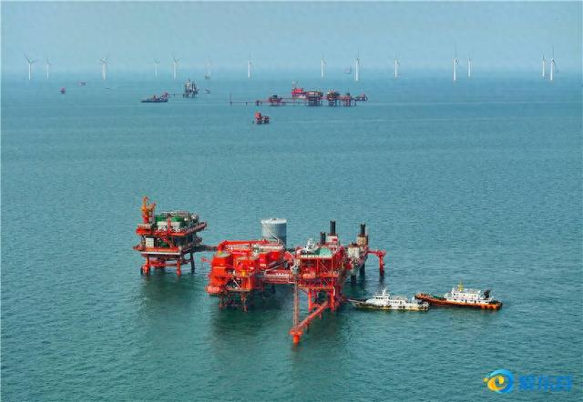 中国石化胜利海上油田把保护海洋环境当做"一字号"工程来抓,将绿色