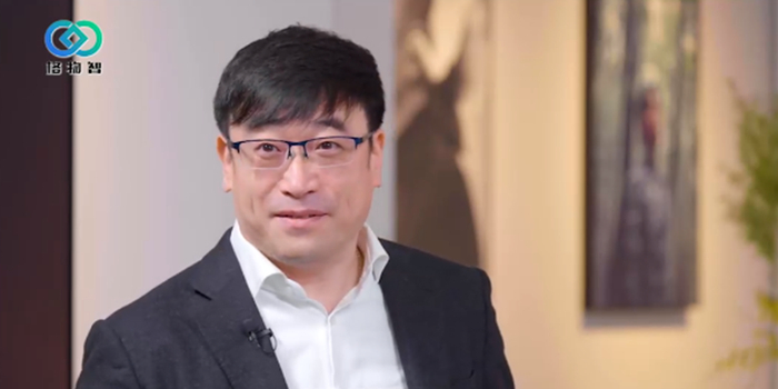 比最聪明的人还聪明,AI能做到吗?__财经头条