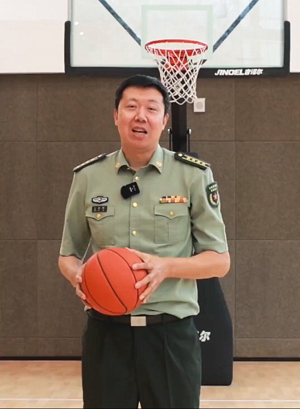 八一男篮五虎现状:王治郅回部队,李楠遭禁赛,刘玉栋和范斌呢?