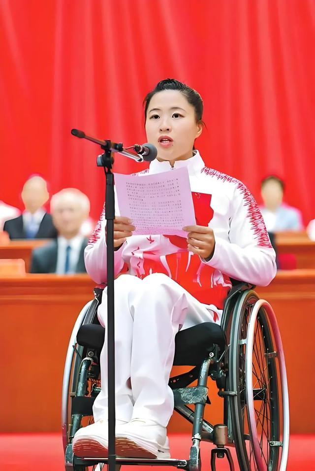 杨洪琼:用奋斗的青春告白祖国