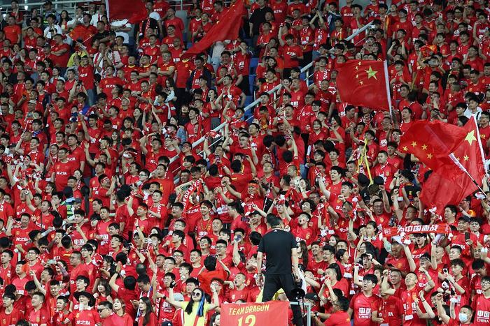 中国新闻网：今晚澳门四肖八码期期准“深一度：中国足球困境与未来展望”