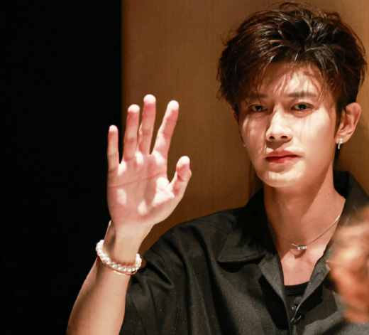 任嘉伦完全没热度?吴谨言难获于正喜欢?孙俪妹妹出道?霍建华不负责?