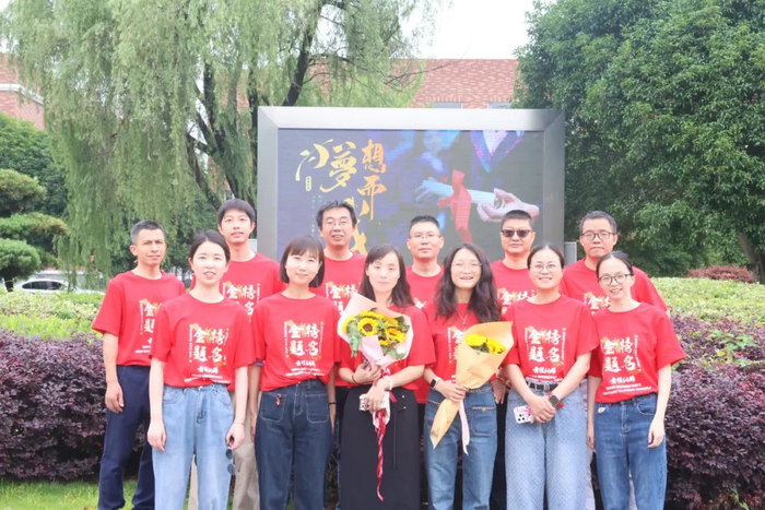 高考首日!现场直击