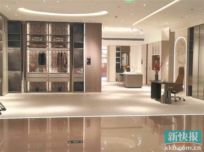 索菲亚押宝"全品类" 反受其累?