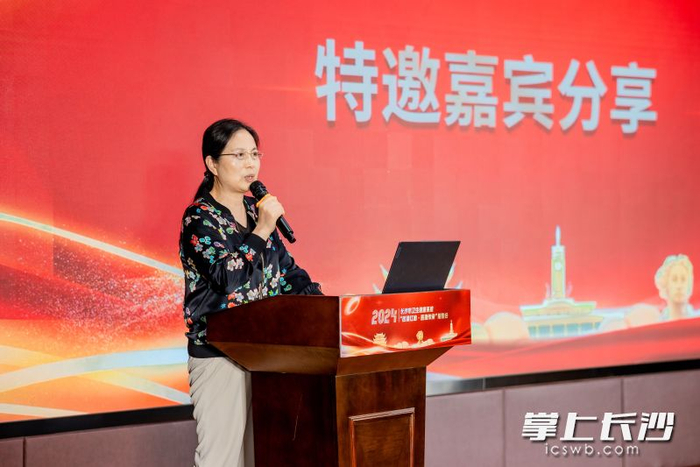 长沙市卫健委党组书记刘佳勇指出,一个典型就是一本活教材,一个榜样就