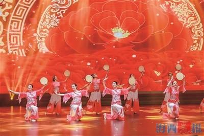 "槌"击欢乐 "鼓"舞人生