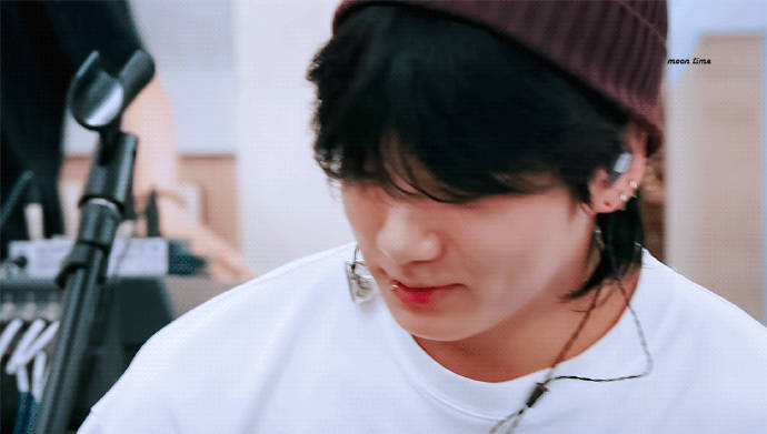 240608 演唱会90 /moon time|演唱会|田柾国_新浪新闻