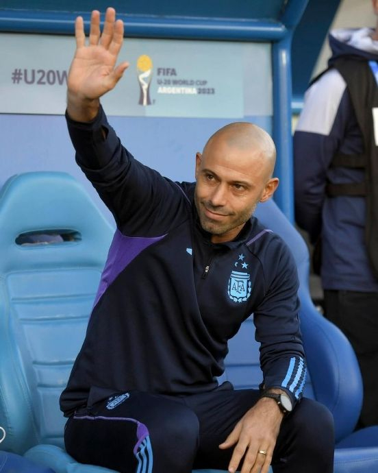 马斯切拉诺生日快乐!