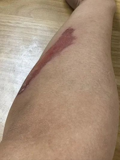 "上海一男子万元买来的电动自行车突然刹车失灵,让他更气愤和心寒的是