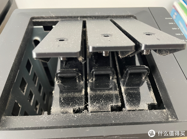 水洗nas!打破灰电平衡魔咒,群晖920 拆卸清灰