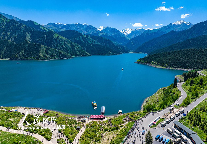 新疆:天山天池夏日风景如画|昌吉回族自治州|新疆_新浪新闻
