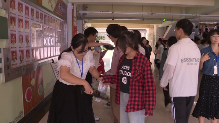 心所致 梦必达 石屏县1750名学子赴考