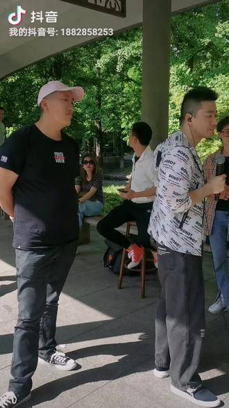 阿文和姜涛哪个更帅?__财经头条