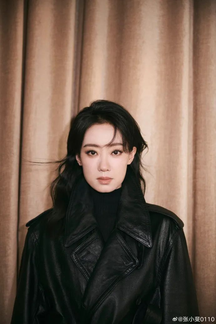 张小斐"黑化"硬控我30秒,她的造型没有上限吗?