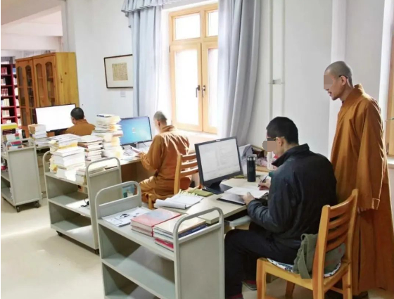 清华博士出家当和尚,父母下跪哀求仍不为所动,16年过去,他后悔了吗?