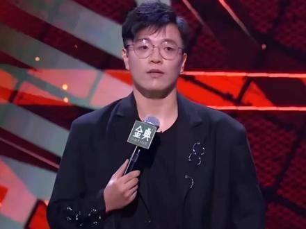 一梗一反转,笑翻全场 杨波脱口秀看一遍笑一遍专治不开心