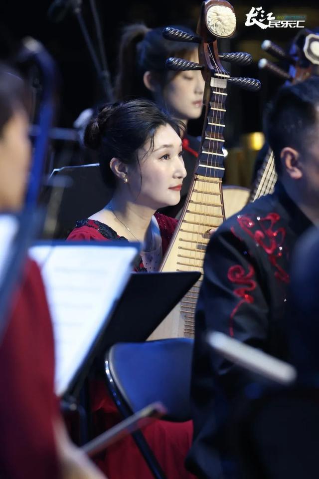 南京民族乐团团长图片