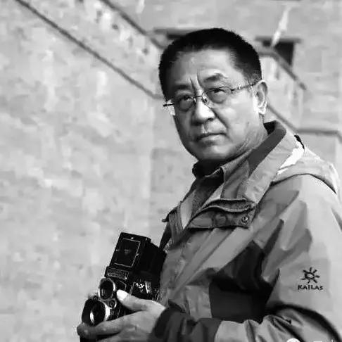 老大同人,您还记得正殿街有个特别适合打枱的地方吗?