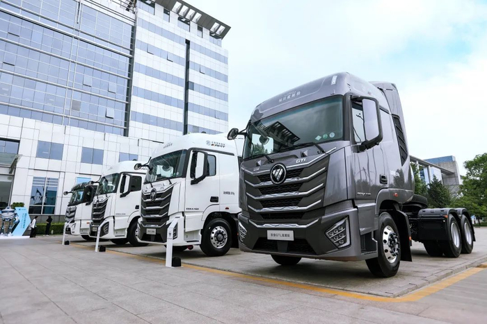 抓住机遇的同时势必也要面临更多的挑战。