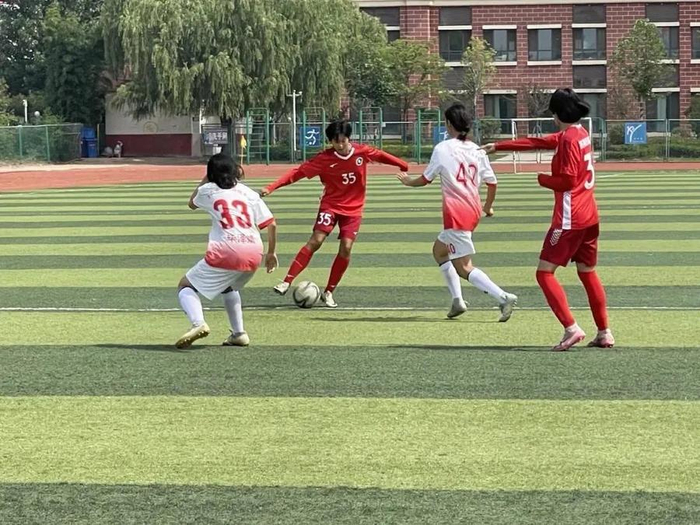 济南历城二中女足在山东省校园足球联赛(争冠组)
