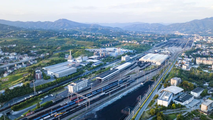 前方到站:安康! || 897聚焦