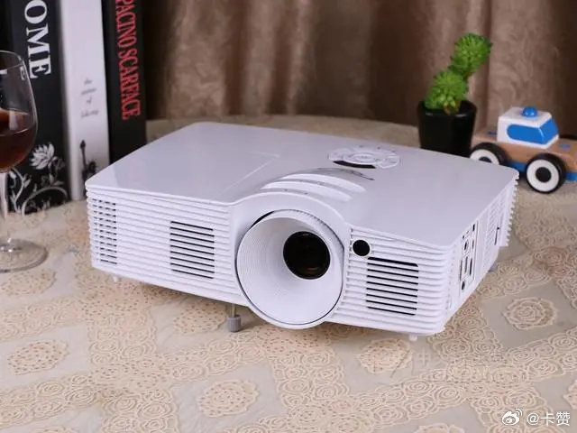 近期,不少消费者被低价投影仪所吸引,但往往这类产品在质量上难以保证