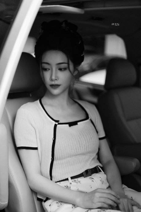 许佳琪《贵女》出妆路透 好美 期待少年时期的阮惜文 拍摄顺利!