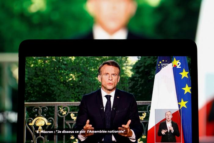  当地时间2024年6月9日，法国巴黎，在欧洲议会选举结束后，法国总统马克龙宣布解散国民议会，并宣布于6月30日和7月7日举行新的议会选举。图/IC photo