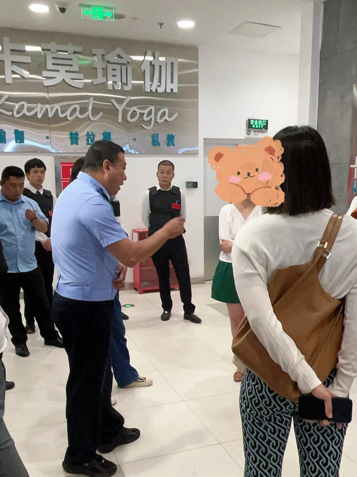 职业闭店人:他们圈钱,我负责闭店跑路|跑路|陈峰|徐冬_新浪新闻