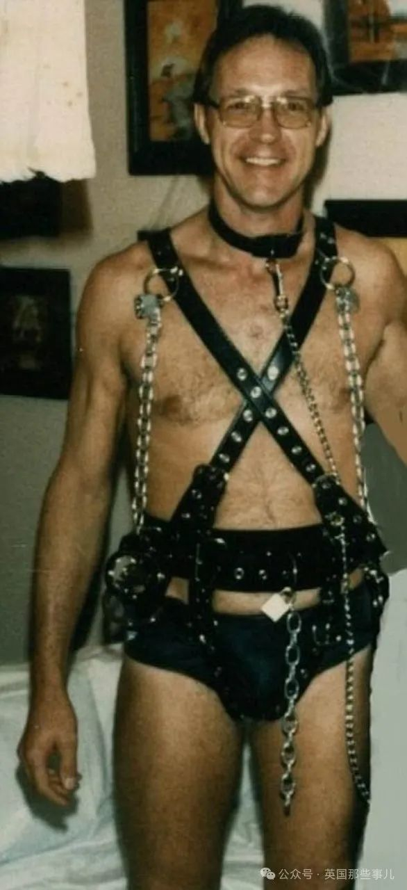 （年轻时残忍变态的罗伯特）