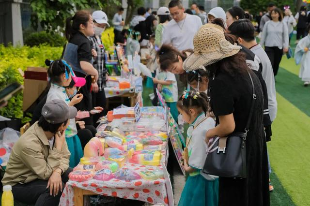 国风古韵润童心 铁西区开展"国风古韵·夏日市集"活动