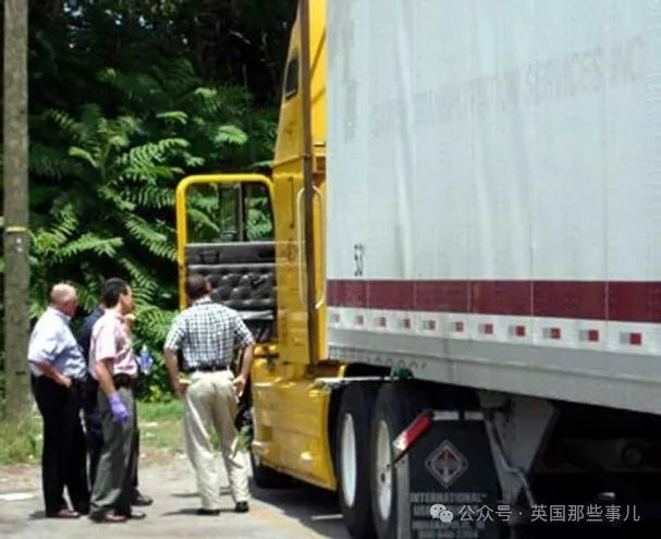 （警方正在搜索布鲁斯的卡车）