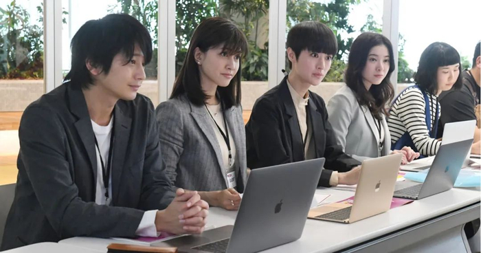 生育率暴跌后,日本打工人被企业抢着要