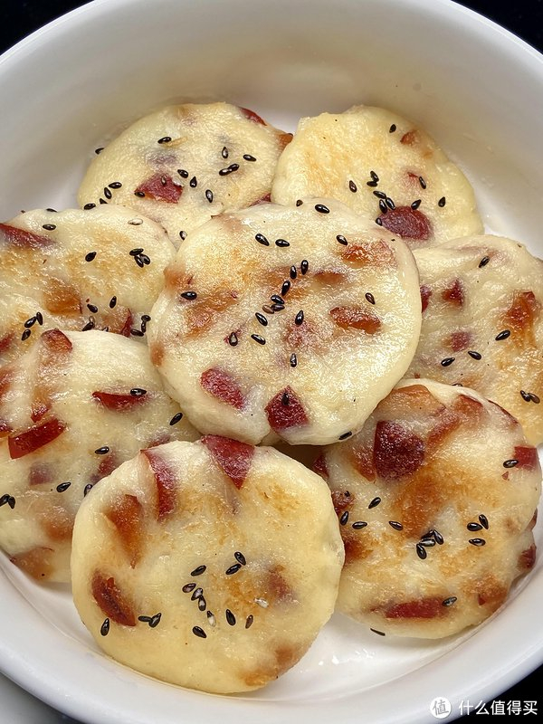 营养丰富的传统中式点心,以山药和红枣为主要原料,搭配糯米粉,糖等