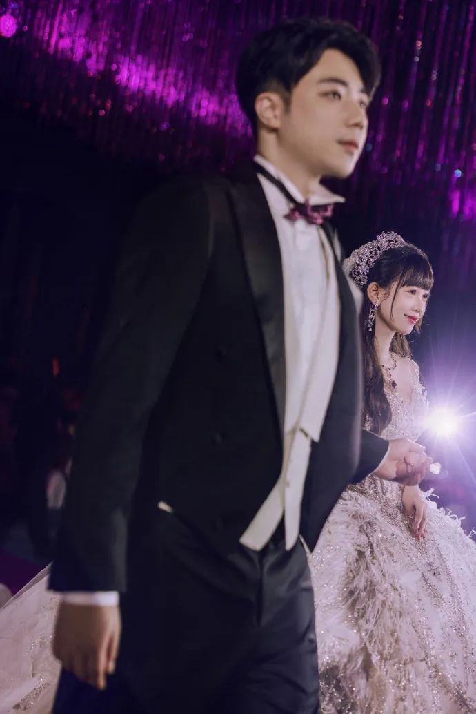 福建富豪内循环,七匹狼公子迎娶特步千金