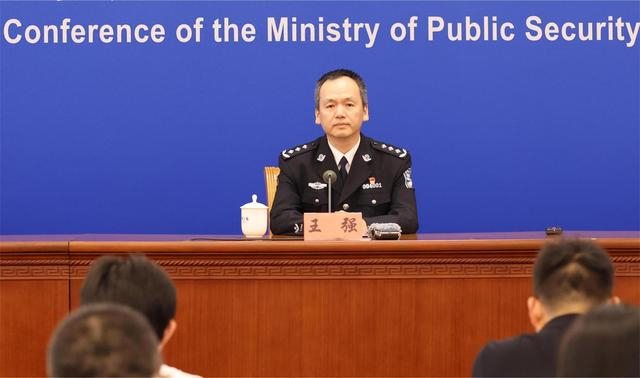 解决非机动车过路口混乱问题,新措施将于下月起实施|公安部_新浪新闻