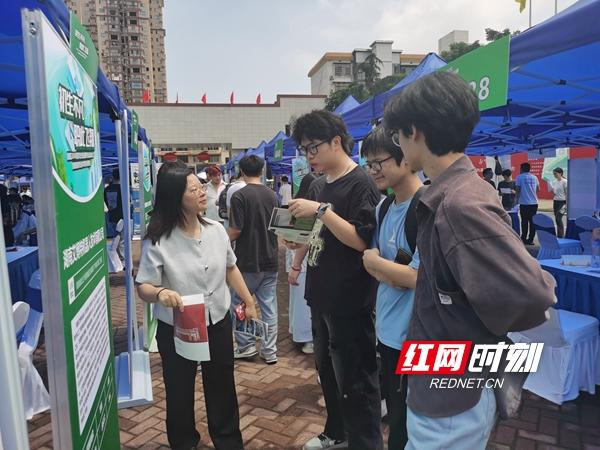 "就"在望城!超6000个岗位助力高校毕业生"职"此飞翔