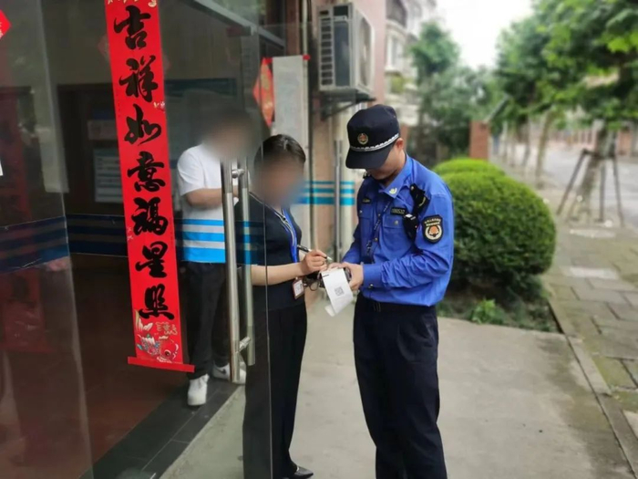 三管齐下,宝山这里着力筑牢安全防线|电动自行车|防线|充电_新浪新闻