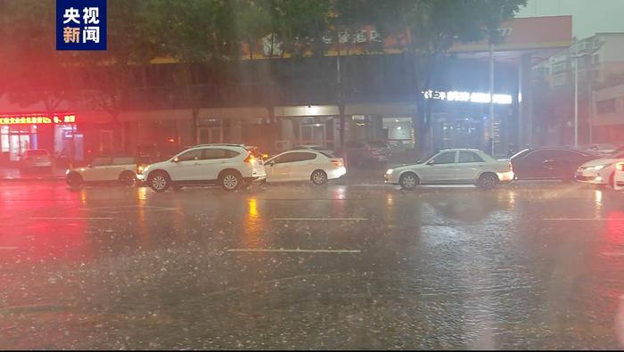 强对流已经开始 辽宁多地发布暴雨、冰雹、雷电预警-辽宁大面积雷雨狂奔而来 大风冰雹齐登场