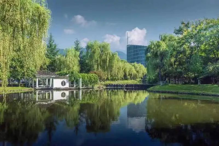 届时,在西安交通大学生命科学与技术学院副院长,广西招生组组长李剑君