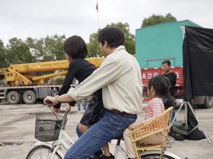 孙俪邓超三胎图片