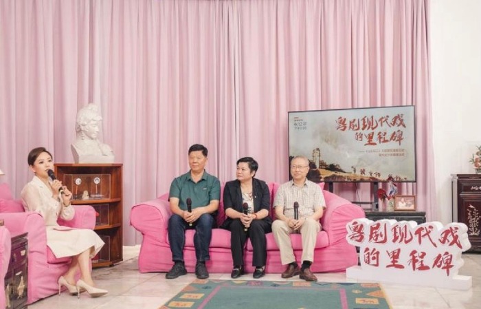 中国戏剧梅花奖得主,"刘琴"第六代扮演者麦玉清讲述了2006年排演该戏