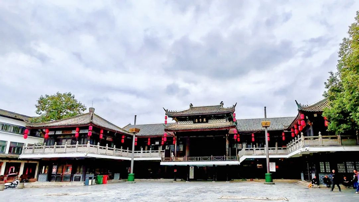 肥西县三河古镇景区备注:每日限量30人时间:2024.5.31-2024.9.