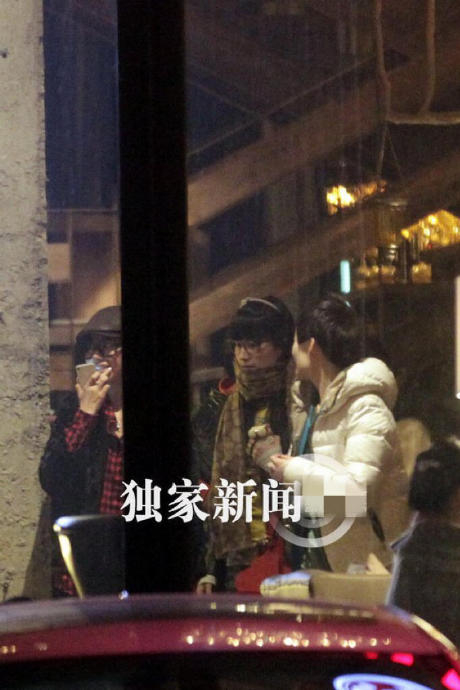 刘亦菲曾轶可聚会旧照,原来她们以前关系这么好!