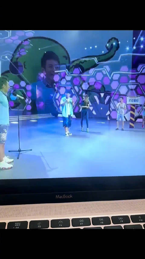 重看快乐大本营还是觉得很好笑谁懂啊!