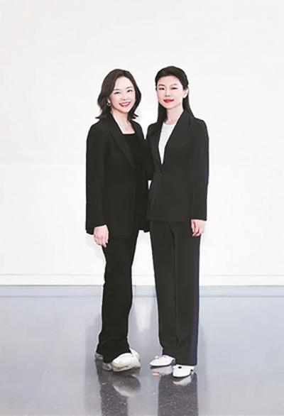 跟着新“亦舒女郎”学“智性穿搭”_手机新浪网